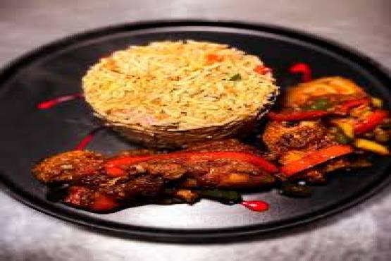 COCONUT RICE WITH PEPPERED CHICKEN 